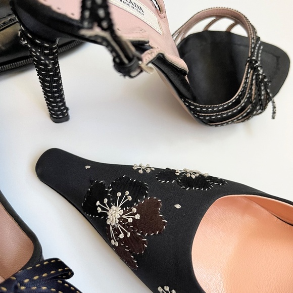 Vintage Prada Navy Slingback Heels Flower Design IT 39.5 - Picture 10 of 11